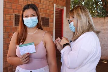 Foto - FLORÍNEA INICIA IMUNIZAÇÃO DE ADOLESCENTES DE 15 A 17 ANOS SEM COMORBIDADES NESTA TERÇA-FEIRA