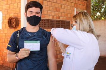 Foto - FLORÍNEA INICIA IMUNIZAÇÃO DE ADOLESCENTES DE 15 A 17 ANOS SEM COMORBIDADES NESTA TERÇA-FEIRA