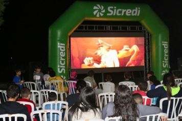 PROJETO CINEMA NO BAIRRO FOI UM SUCESSO EM SUA SEGUNDA EDIÇÃO EM FLORÍNEA