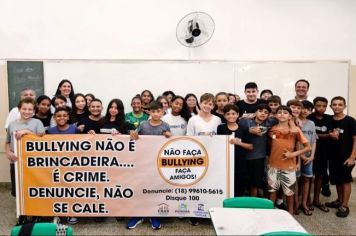 COMBATE AO BULLYNG NAS ESCOLAS