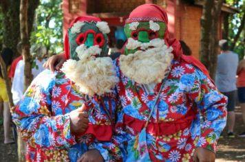 FOLIA DE REIS DE FLORÍNEA REALIZA ATO DE MUITA FÉ E DEVOÇÃO