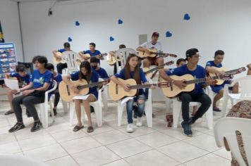 PARTICIPANTES DO PROJETO ECOJOVEM SE APRESENTAM NA CIDADE DE CRUZÁLIA