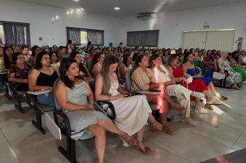 Uma noite especial para celebrar a força, a dedicação e o papel essencial das mulheres em nossa sociedade! 