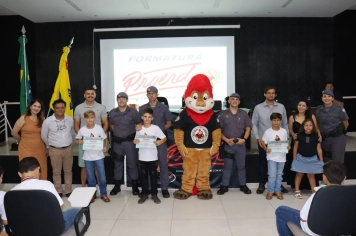 Crianças de Florínea se Formam no PROERD!