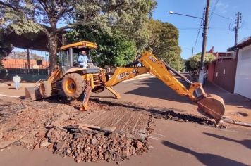 PREFEITURA ESTA CONSTRUINDO ‘‘SARJETÕES’’ EM DIVERSAS RUAS DA CIDADE