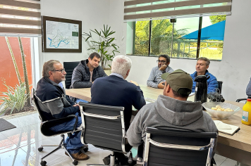 Prefeito Sérgio se reúne com equipe da Entrevias.