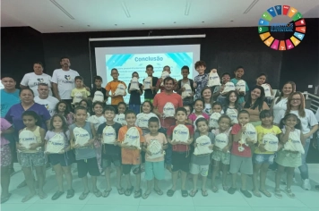 PREFEITURA FAZ ENTREGA KIT HIGIENE PARA AS CRIANÇAS DO PROJETO PROMIC.