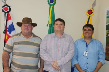 PREFEITO DUDA RECEBE VISITA DO ASSESSOR PARLAMENTAR DA DEPUTADA FEDERAL CARLA ZAMBELLI