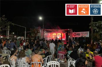 1ª FESTA DO TORRESMO É UM SUCESSO EM FLORÍNEA