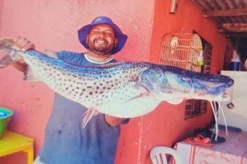 PESCADORES CAPTURAM PINTADO COM MAIS DE 10KG EM FLORÍNEA