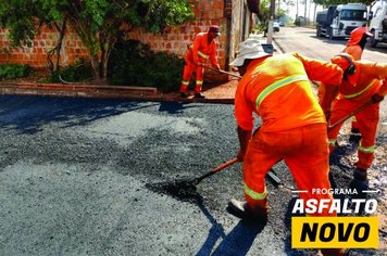 PREFEITURA DE FLORÍNEA INVESTE MAIS DE R$ 1 MILHÃO EM OBRAS DE ASFALTO