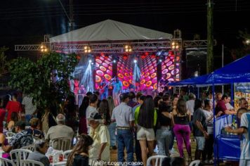 SUCESSO DA FEIRA DA LUA MOVIMENTA PRAÇA DA MATRIZ