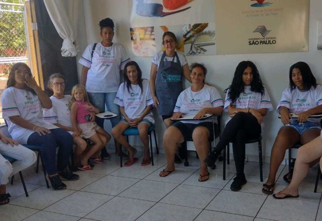 PREFEITURA REALIZA CURSO DE MANICURE