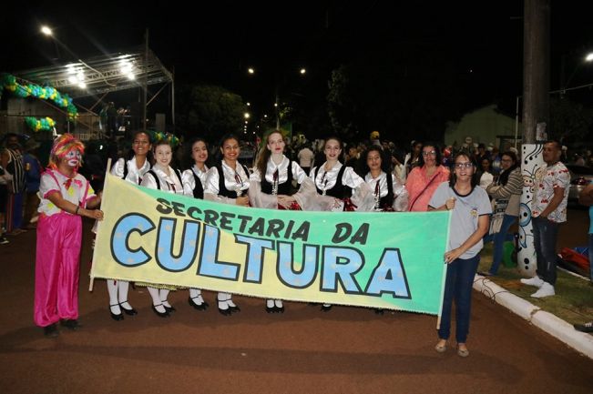 PREFEITURA REALIZA DESFILE CÍVICO EM ALUSÃO AO DIA DA INDEPENDÊNCIA