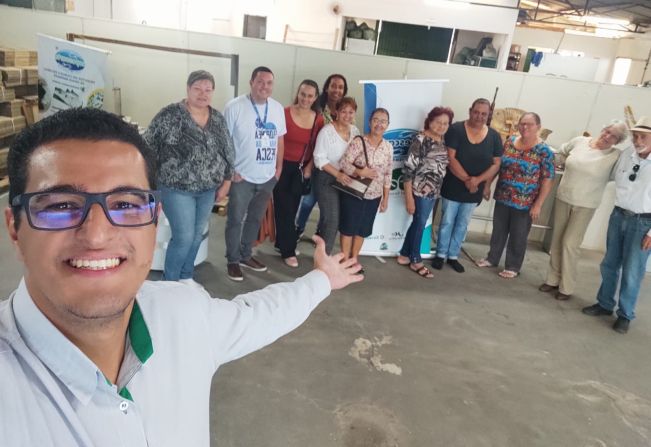 SECRETÁRIO DE CULTURA E TURISMO VISITA COOPERATIVA DE ARTESANATO EM SANTO ANTONIO DA PLATINA/PR