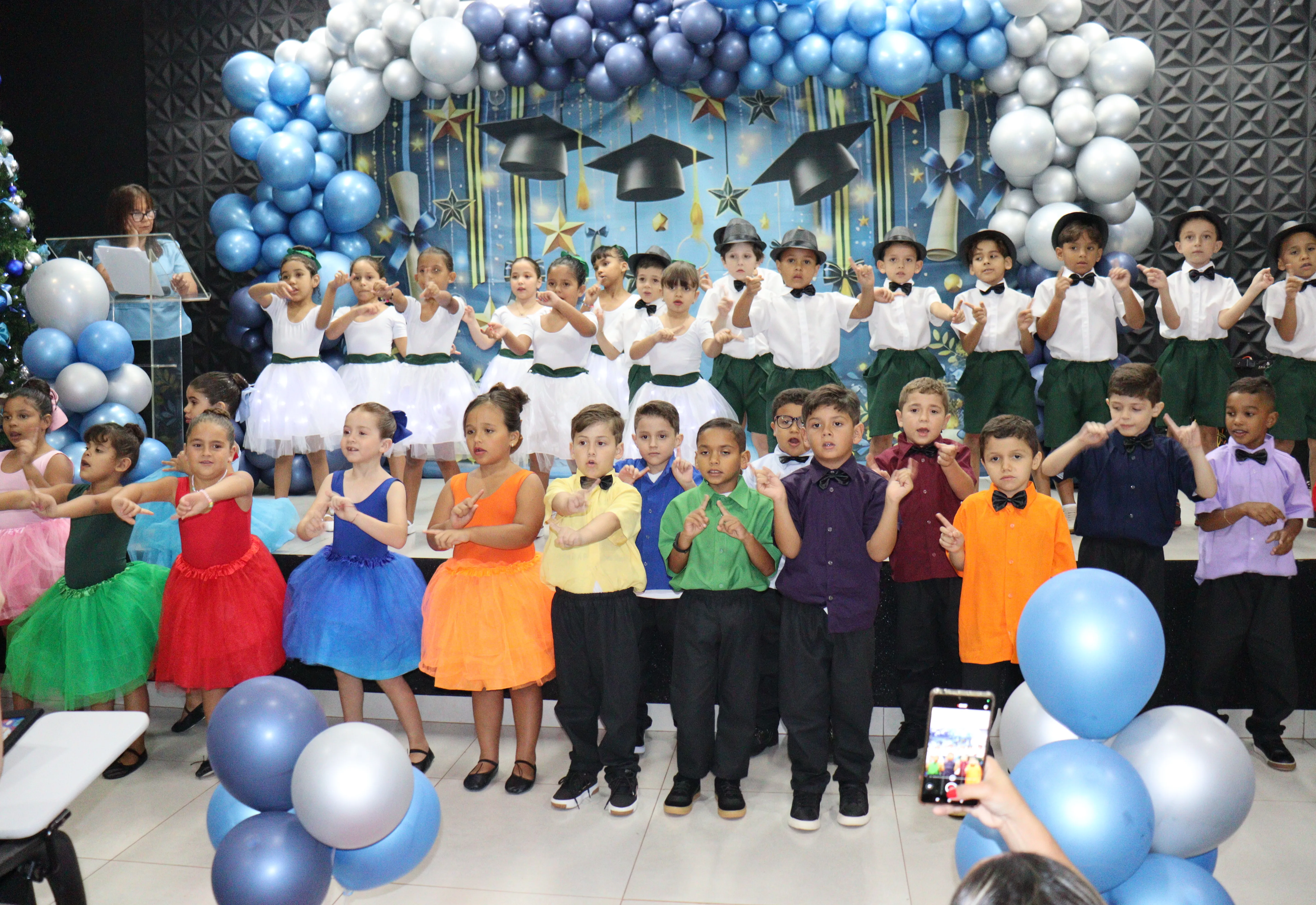 Formandos da Creche Escola Danilo Cappelletto