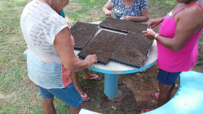 FLORÍNEA REALIZA PROJETO DE EDUCAÇÃO AMBIENTAL PARA MELHOR IDADE