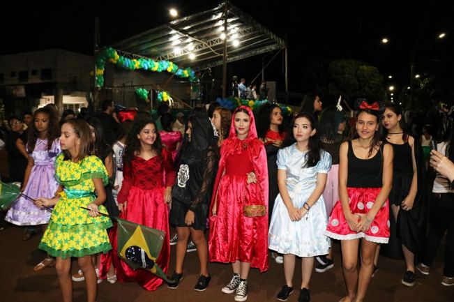 PREFEITURA REALIZA DESFILE CÍVICO EM ALUSÃO AO DIA DA INDEPENDÊNCIA