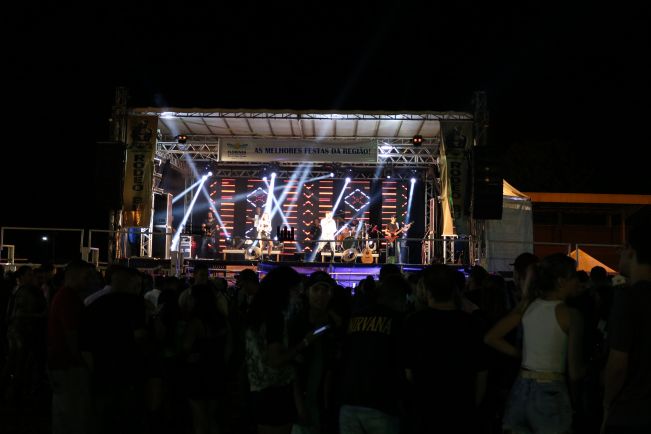 21ª FESTA DO PEÃO DE FLORÍNEA FOI UM SUCESSO EM ORGANIZAÇÃO
