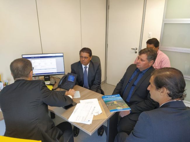 PREFEITO DUDA CUMPRE EXTENSA AGENDA NA CAPITAL FEDERAL EM BUSCA DE RECURSOS PARA FLORÍNEA