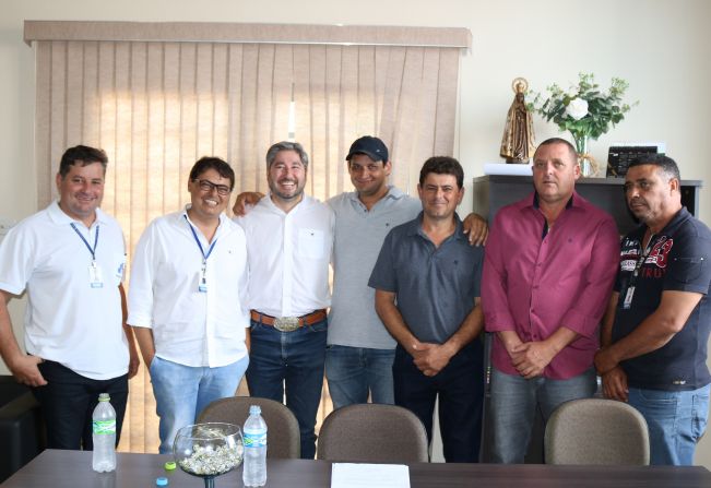 FLORÍNEA RECEBE A VISITA DO DEPUTADO ESTADUAL FERNANDO CURY