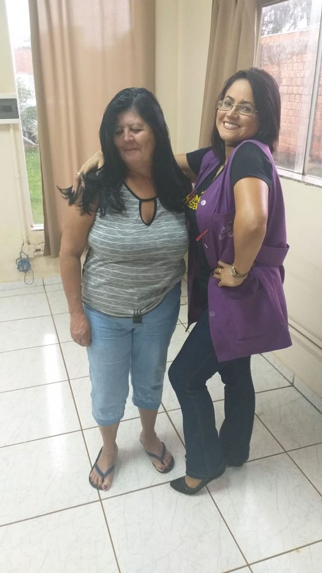 PREFEITURA REALIZA DIA DA BELEZA EM HOMENAGEM AO DIA DAS MÃES
