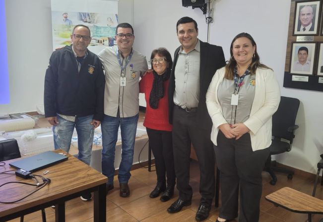 FLORÍNEA PARTICIPA DE TREINAMENTO 