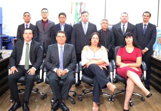 POSSE DE PREFEITO, VICE-PREFEITA E VEREADORES ELEITOS DE FLORÍNEA É REALIZADA NA CÂMARA MUNICIPAL