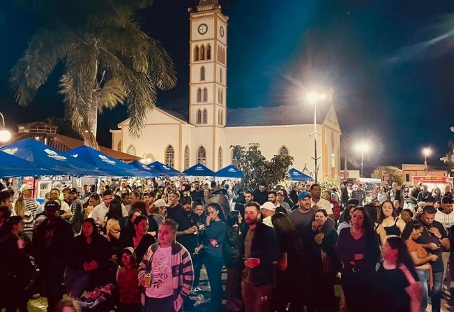 SUCESSO MARCA A PRIMEIRA FESTA DO MILHO DE FLORÍNEA 